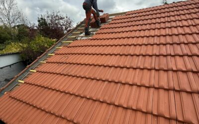 changer liteaux toiture – tuiles – pose des tuiles neuves sur liteaux neufs – 91 Orsay